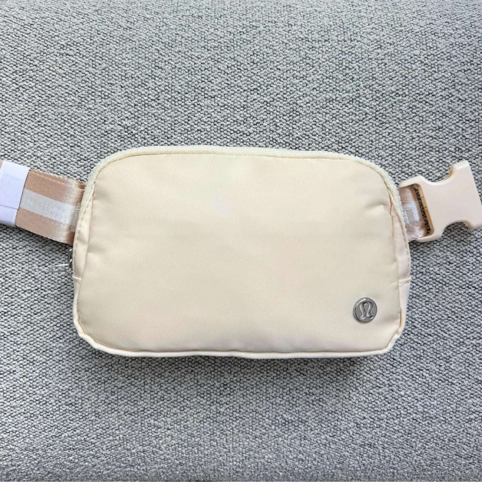 NEW Lululemon Everywhere Wordmark Crossbody Belt Bag 1L Buttercream Waist Pack