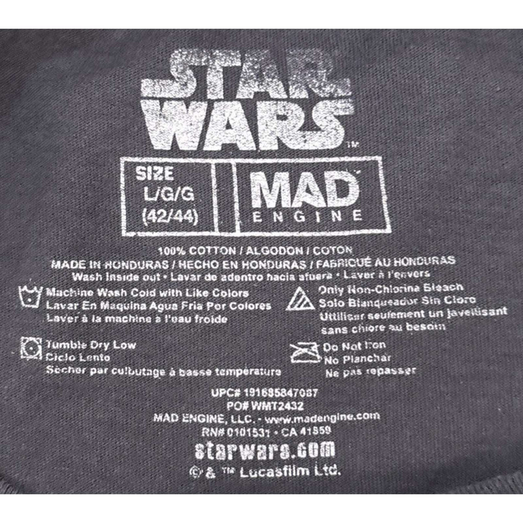 Star Wars The Mandalorian Baby Yoda Men's T-Shirt Mad Engine in Gray Size Large