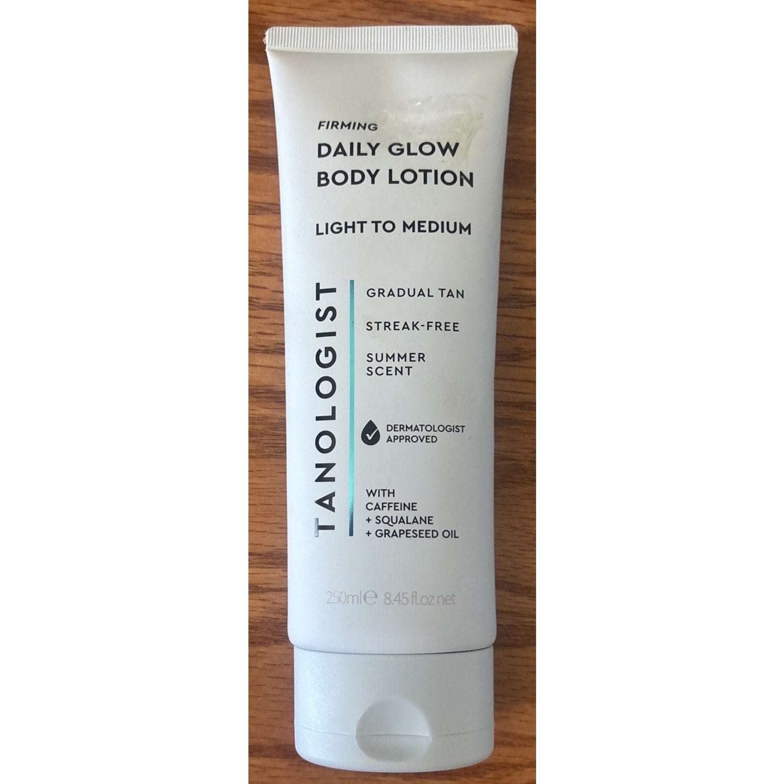 Tanologist Firming Daily Glow Light/Medium Gradual Self Tan Lotion Streak Free