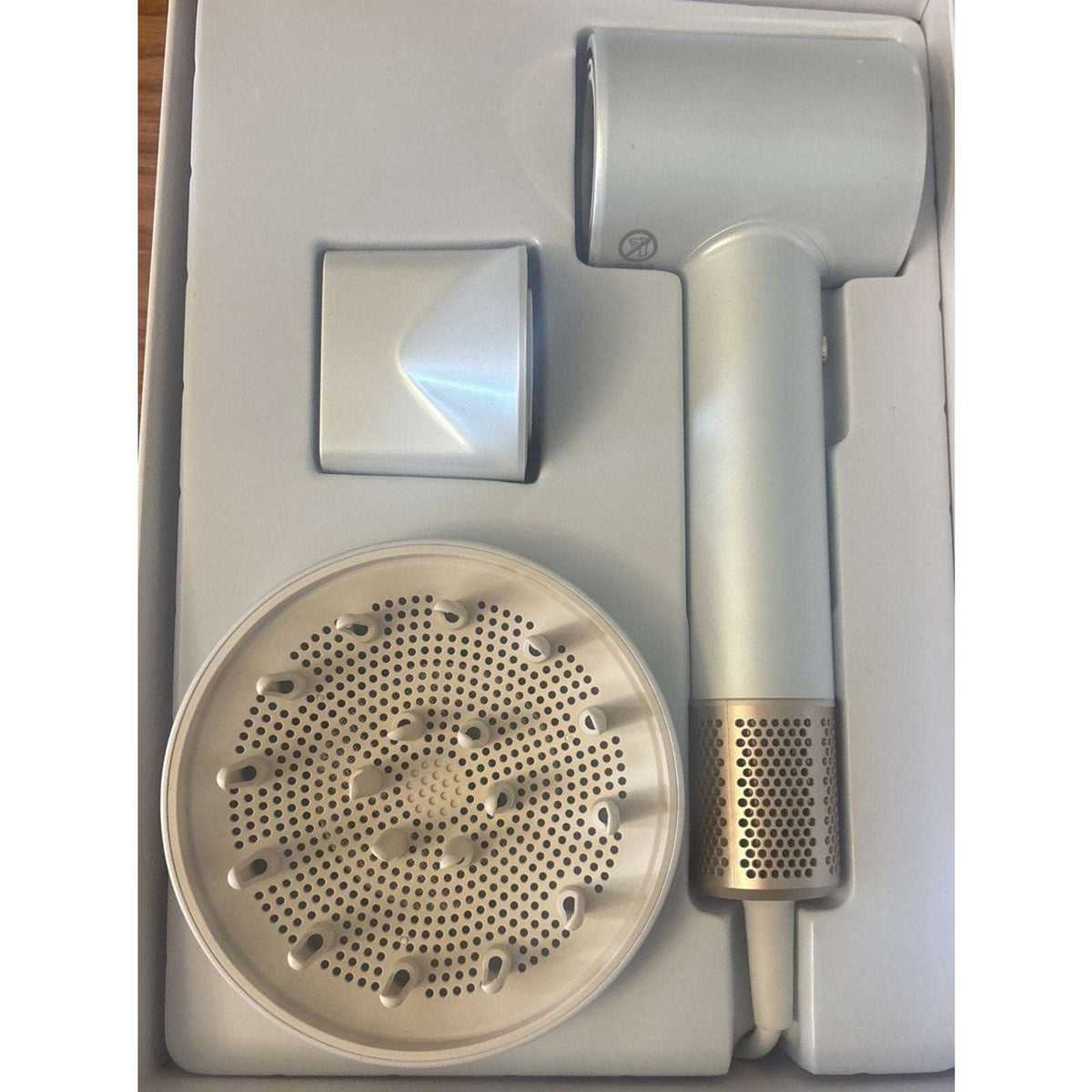 Zibtes High-Speed Hair Dryer with Magnetic Diffuser & Concentrator White/Gold