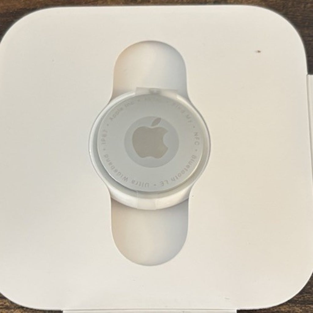 Apple AirTag Bluetooth GPS Tracker For iPhone & iPad (MX532LL/A) A2187