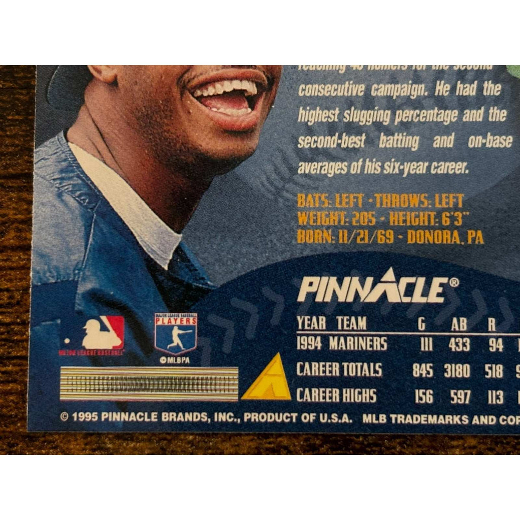 1995 Pinnacle Ken Griffey Jr #128 Seattle Mariners Blowing Bubble Gum Card