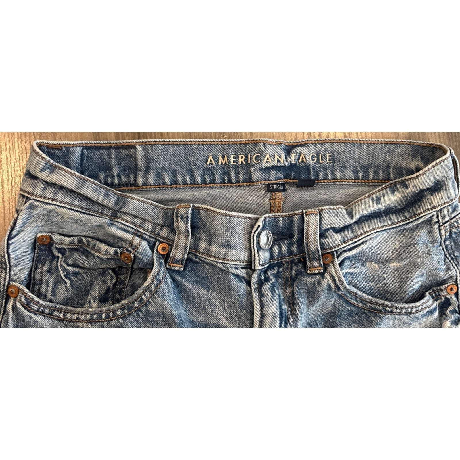 AE American Eagle Strigid Ripped Highest Waist Baggy Straight Jeans Size 8