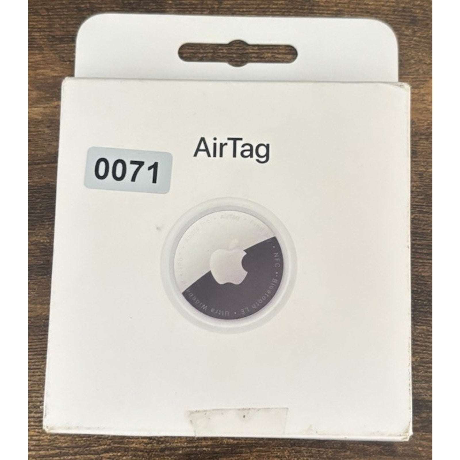 Apple AirTag Bluetooth GPS Tracker For iPhone & iPad (MX532LL/A) A2187