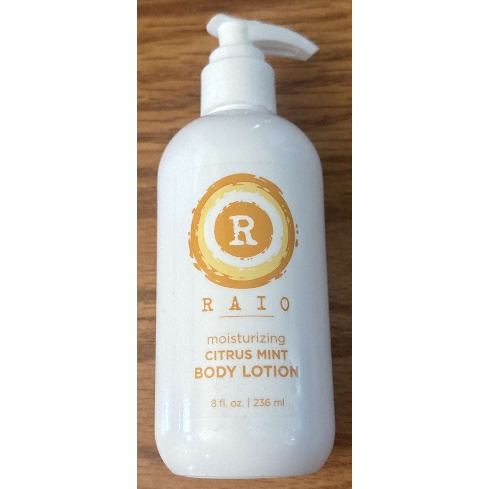 Raio Daily Moisturizing Body Lotion Citrus Mint Scent 8 fl oz with Pump