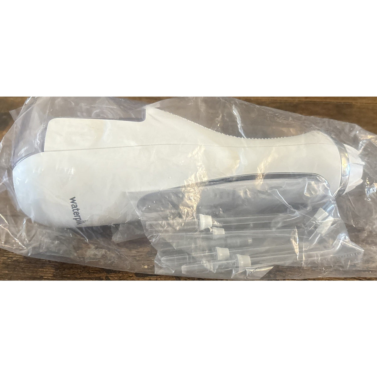 Waterpik Cordless Advanced 2.0 Water Flosser WHITE Rechargeable - WP580CD NEW