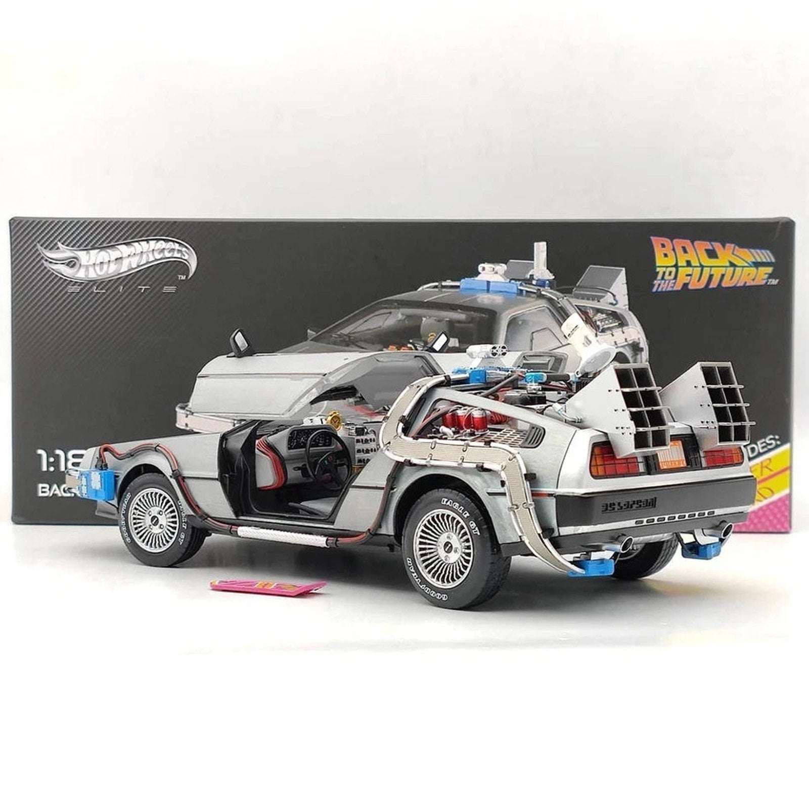 Hot Wheels Elite Back To The Future Time Machine 1:18 DeLorean Model Car BCJ97