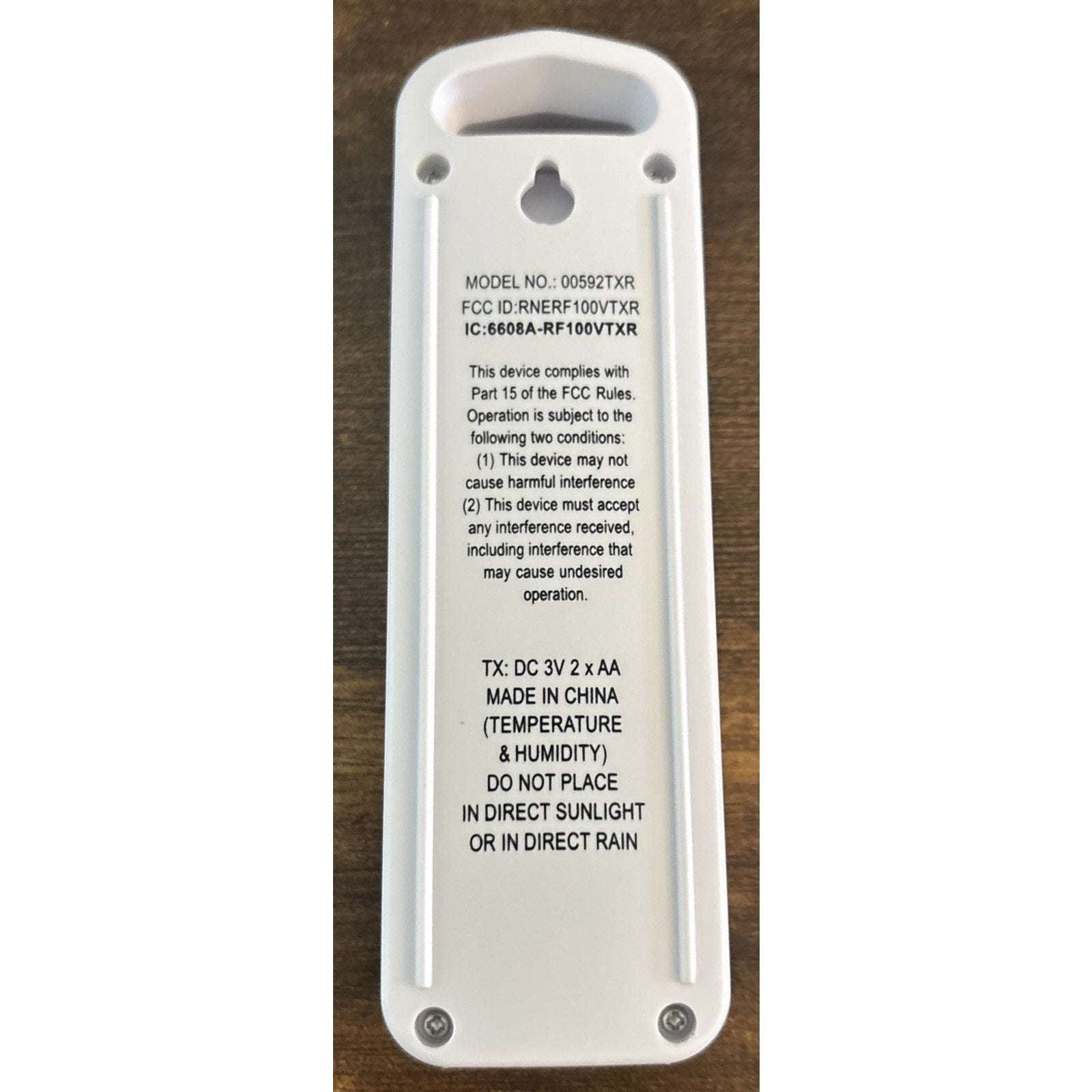 AcuRite Wireless Indoor Outdoor Temperature and Humidity Sensor (06002M) white