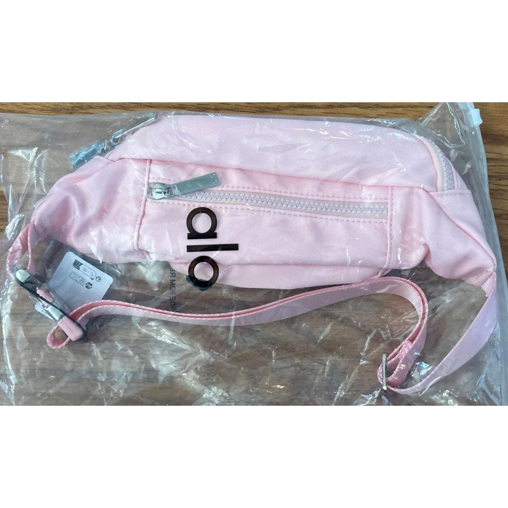 Alo Yoga Explorer Fanny Pack Ballet Pink Adjustable Strap Crossbody Belt Bag