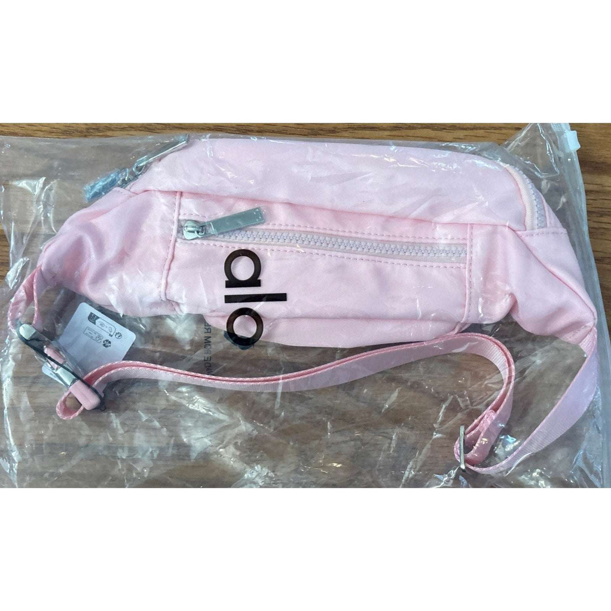Alo Yoga Explorer Fanny Pack Ballet Pink Adjustable Strap Crossbody Belt Bag