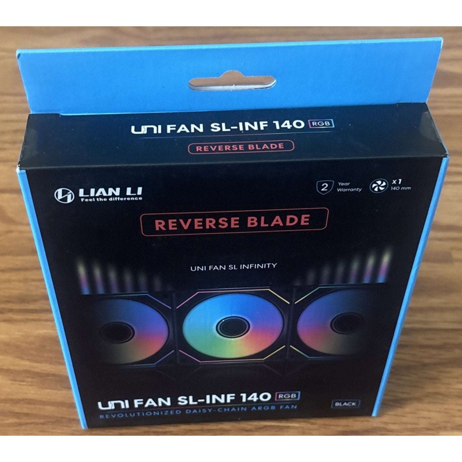 LIAN Li UNI FAN SL-INF 140mm RGB Reverse Blade Case Fan Black Daisy-Chain ARGB