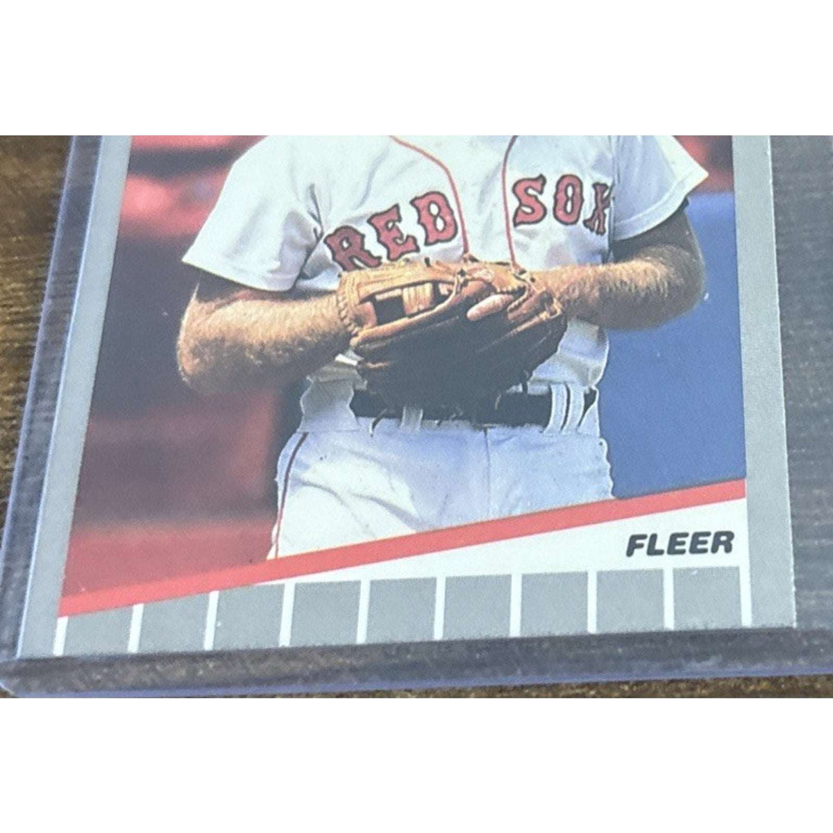1989 FLEER #81 WADE BOGGS - Boston RED SOX - Pack to Sleeve - MLB Baseball Card