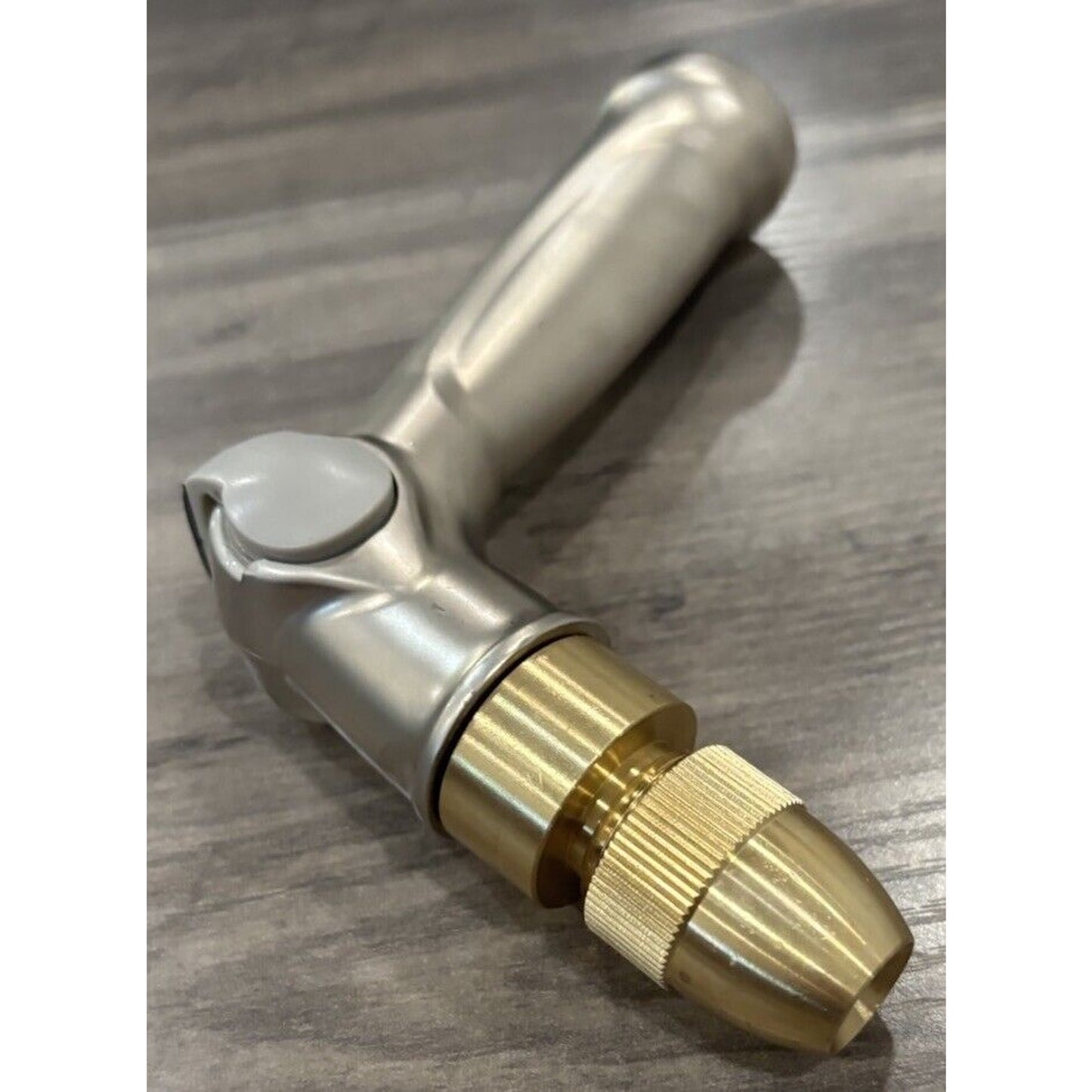 Professional 100% Heavy Duty Metal Garden Water Hose Nozzle w Thumb Control