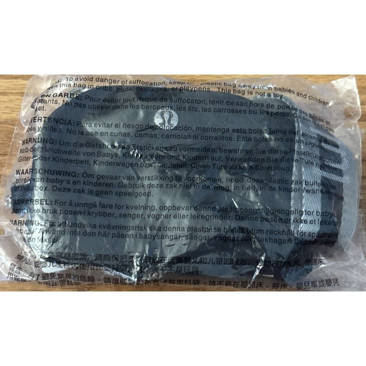 NWT Lululemon Dual Pouch Wristlet Wordmark Wallet Keychain Black / Gray / Silver