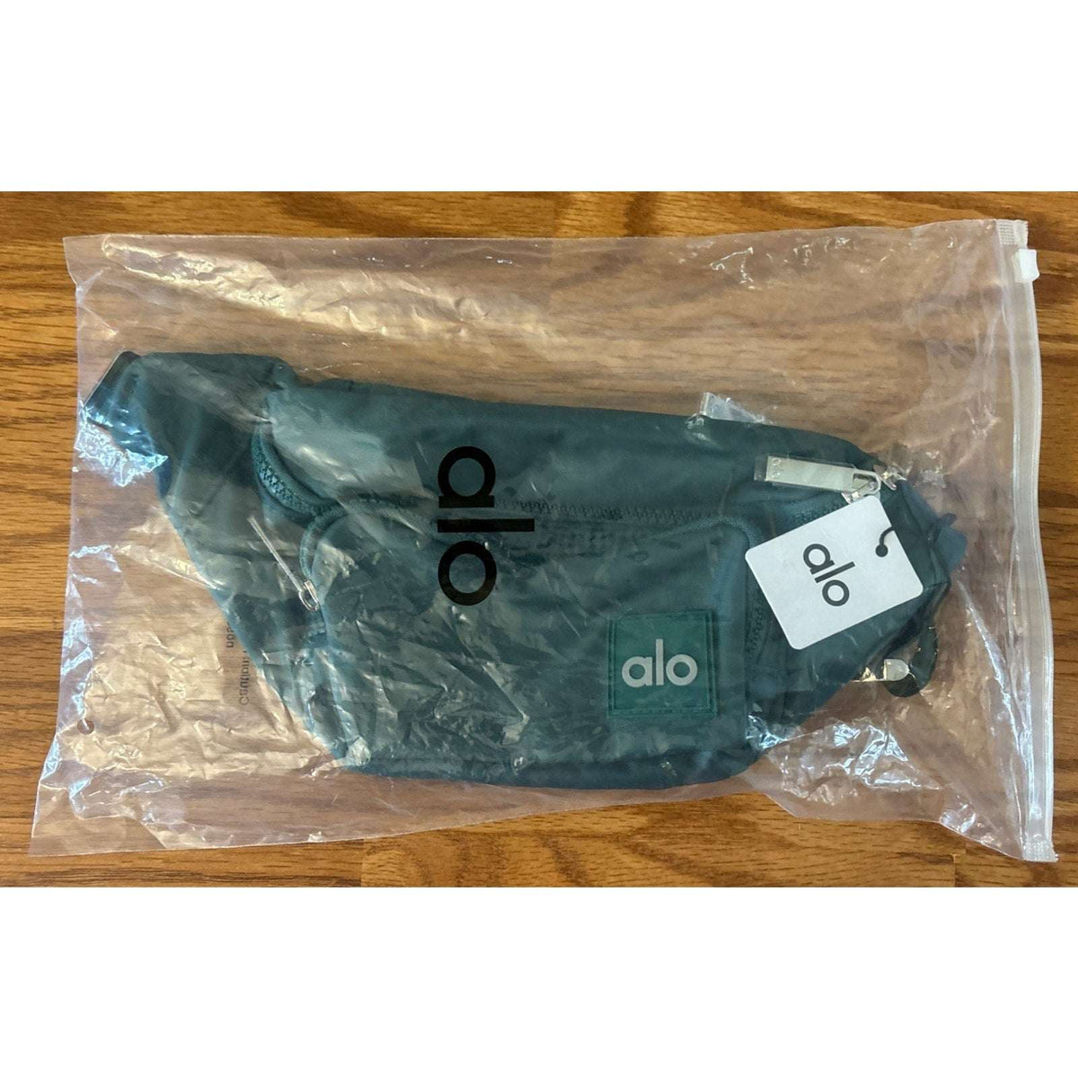 Alo Yoga Explorer Fanny Pack Winter Ivy Adjustable Strap Crossbody Belt Bag