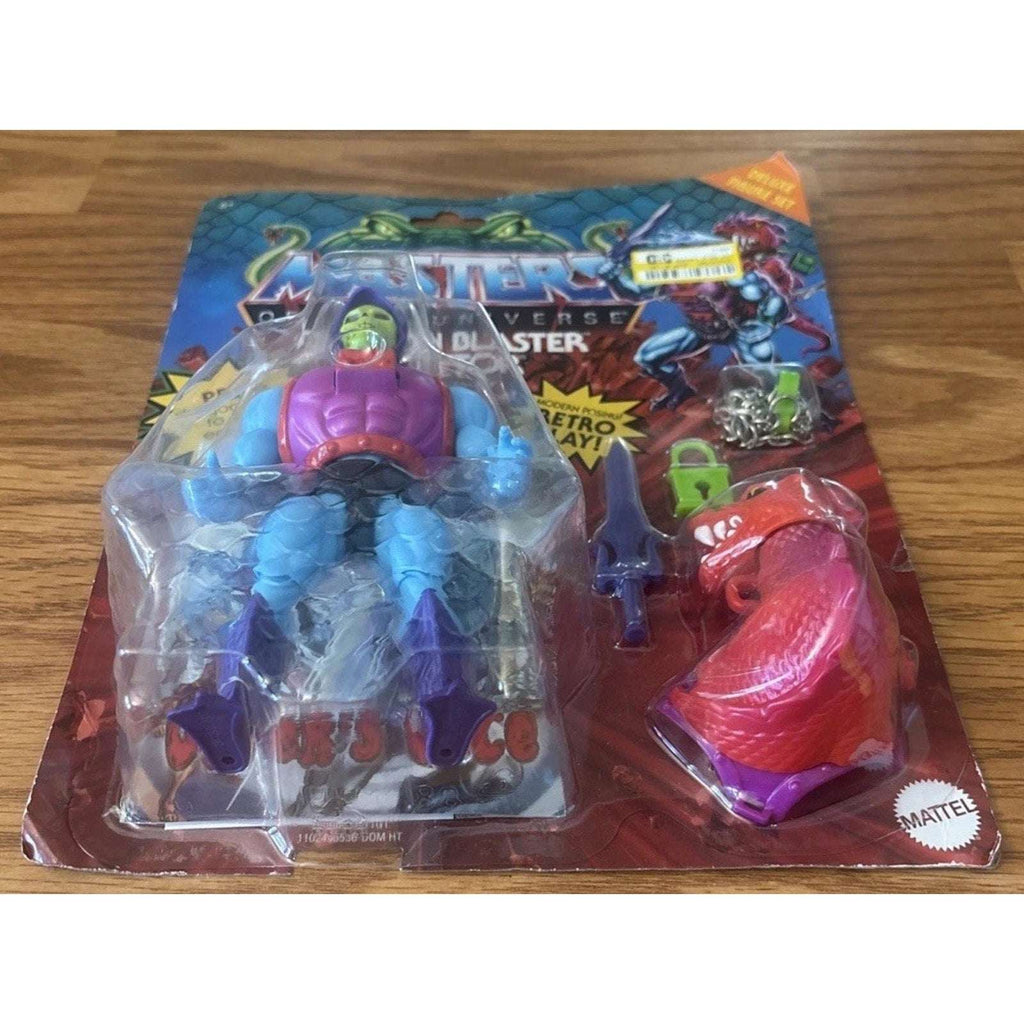 Masters of the Universe Deluxe Dragon Blaster Skeletor 2022 w/ Spraying Dragon