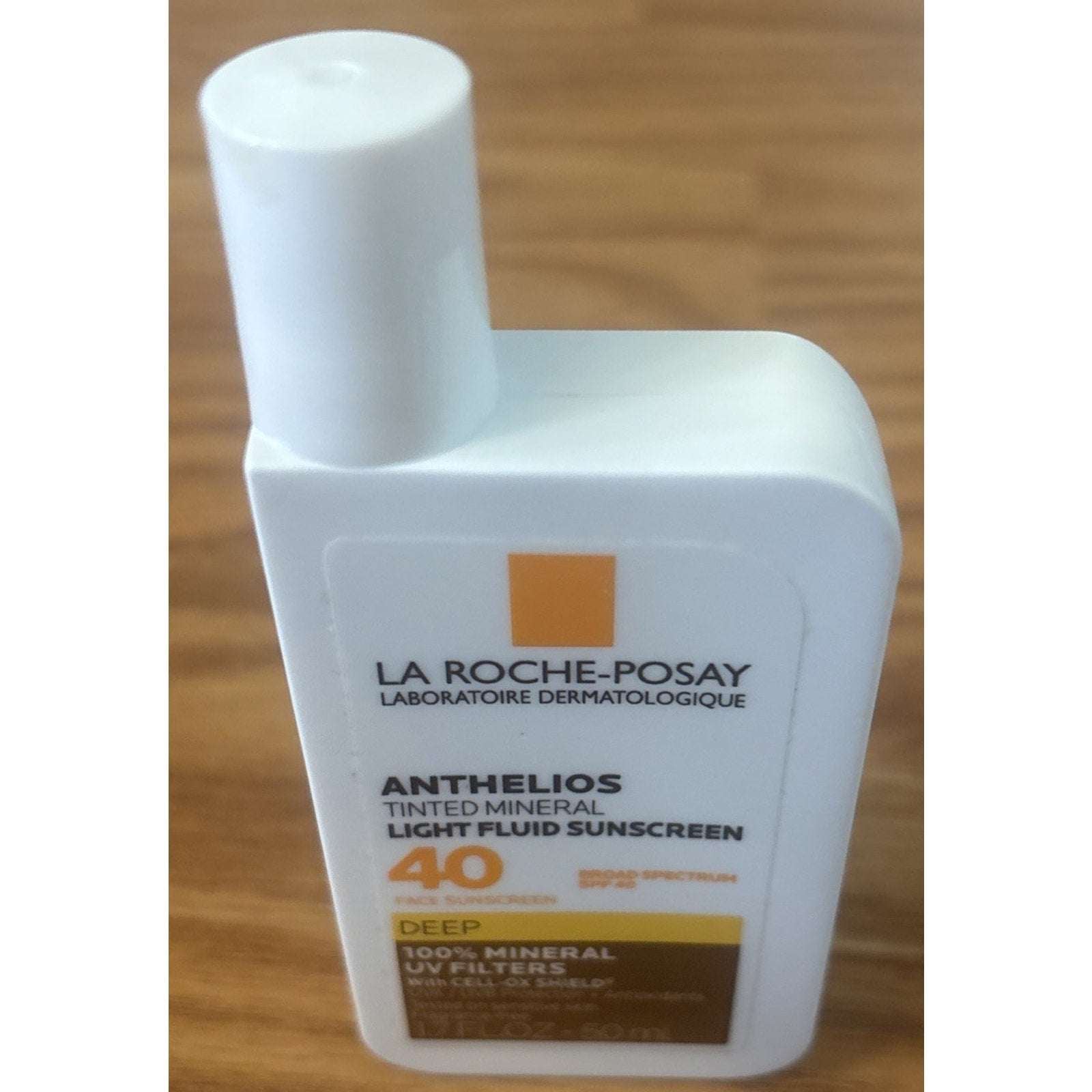 2 x La Roche-Posay Anthelios Tinted Face Sunscreen Deep SPF 40 w/ CELL-OX SHIELD