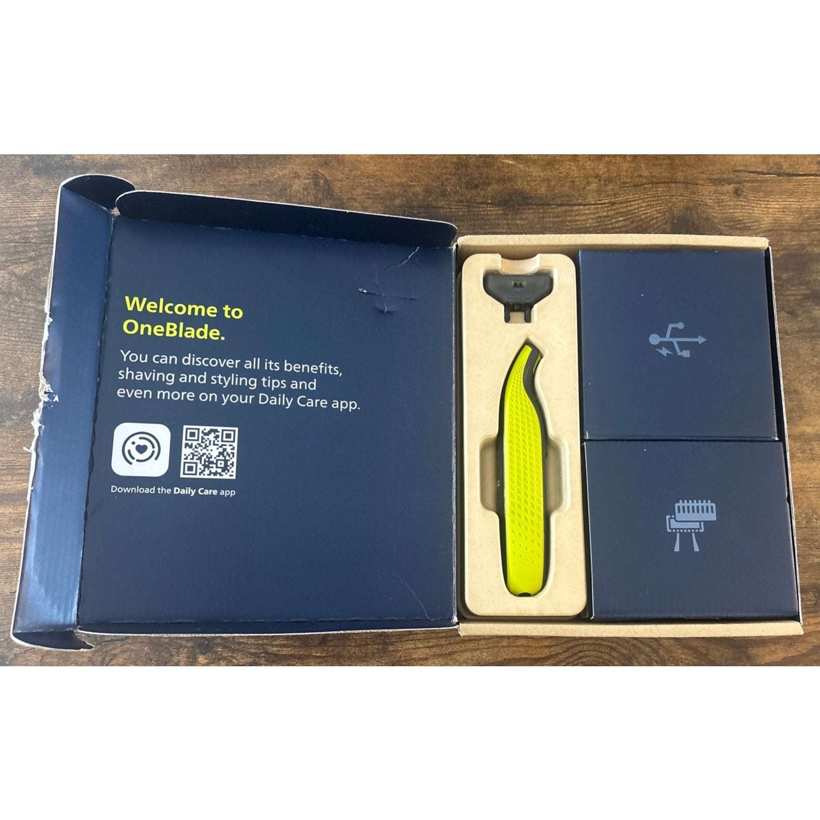 Philips Norelco OneBlade 360 Face Hybrid Electric Beard Trimmer Shaver QP2724/90