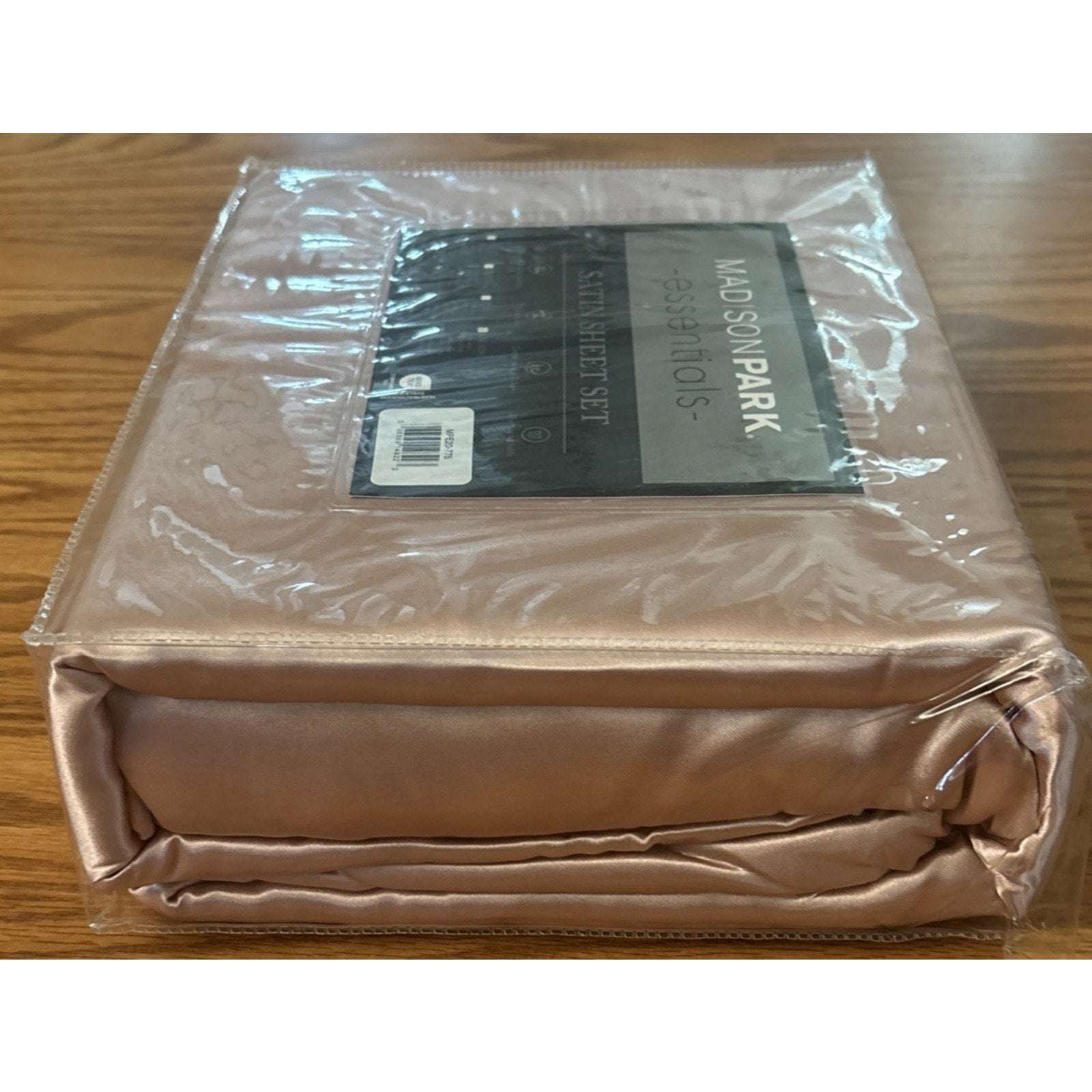 Madison Park 6PC Satin Cal King Sheet Set in Blush Pink GREAT for Skin & Hair