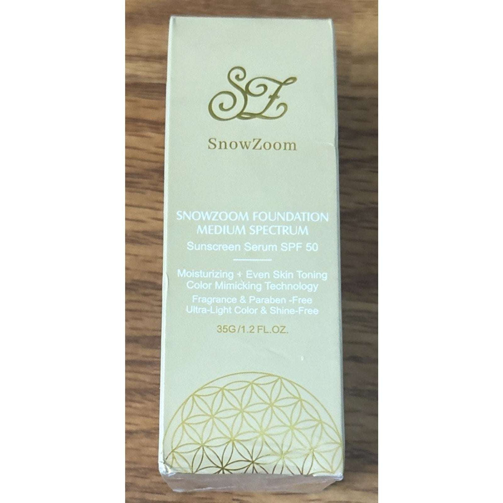 Snowzoom Forever 4-in-1 Concealer Foundation Liquid Makeup Medium/Light SPF 50