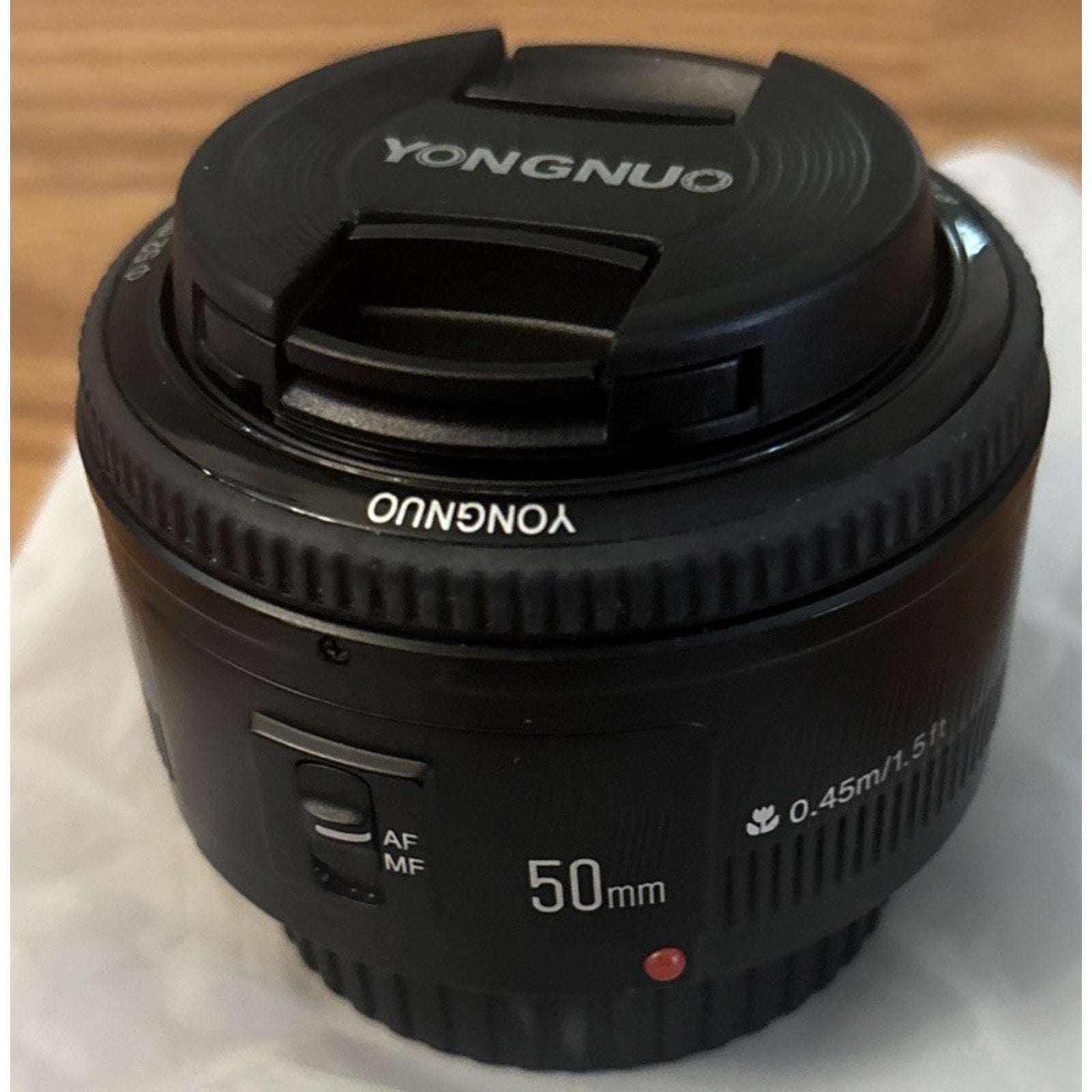 YONGNUO YN50mm F1.8 Canon EF Mount Auto/Manual Focus Full Frame 52mm Filter Size