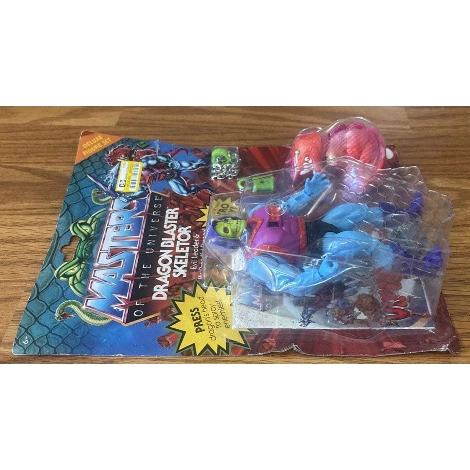 Masters of the Universe Deluxe Dragon Blaster Skeletor 2022 w/ Spraying Dragon