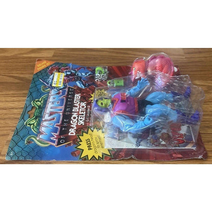 Masters of the Universe Deluxe Dragon Blaster Skeletor 2022 w/ Spraying Dragon