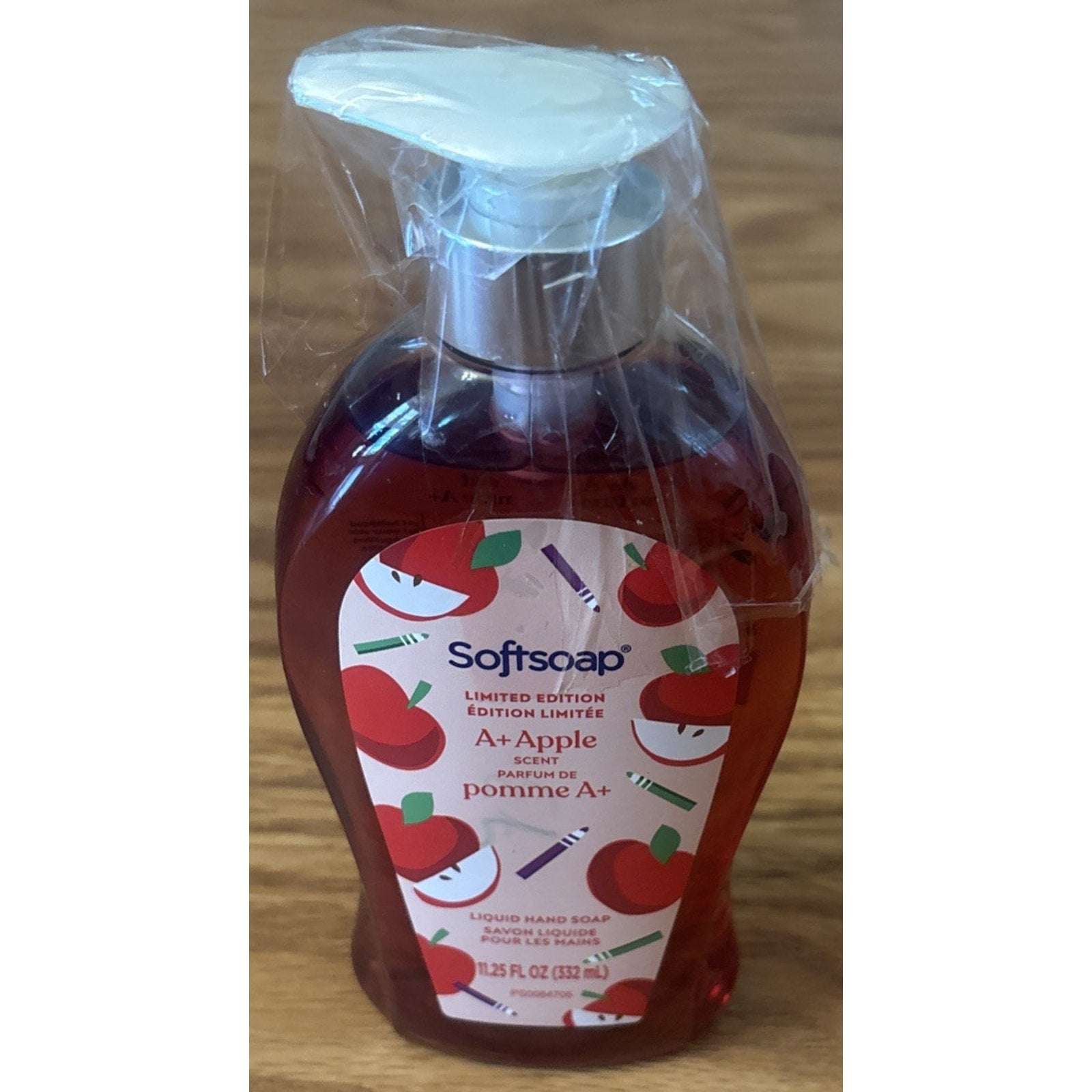 Softsoap Limited Edition A+ Apple Scent Liquid Hand Soap 11.25 fl oz / 332ml