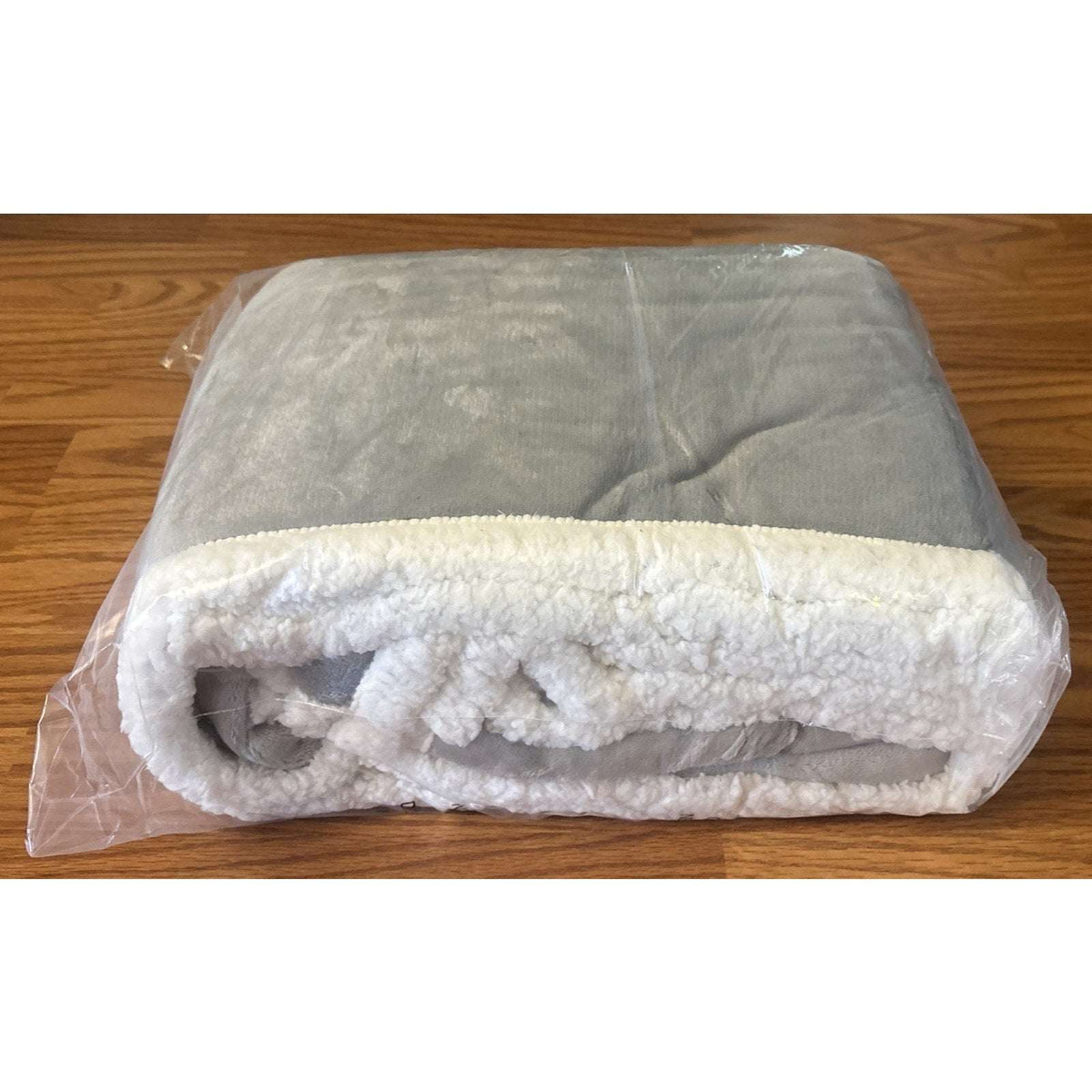 Wearable Sherpa & Velvet Heated Blanket with Hood & Pockets 6 Heat Levels, Timer