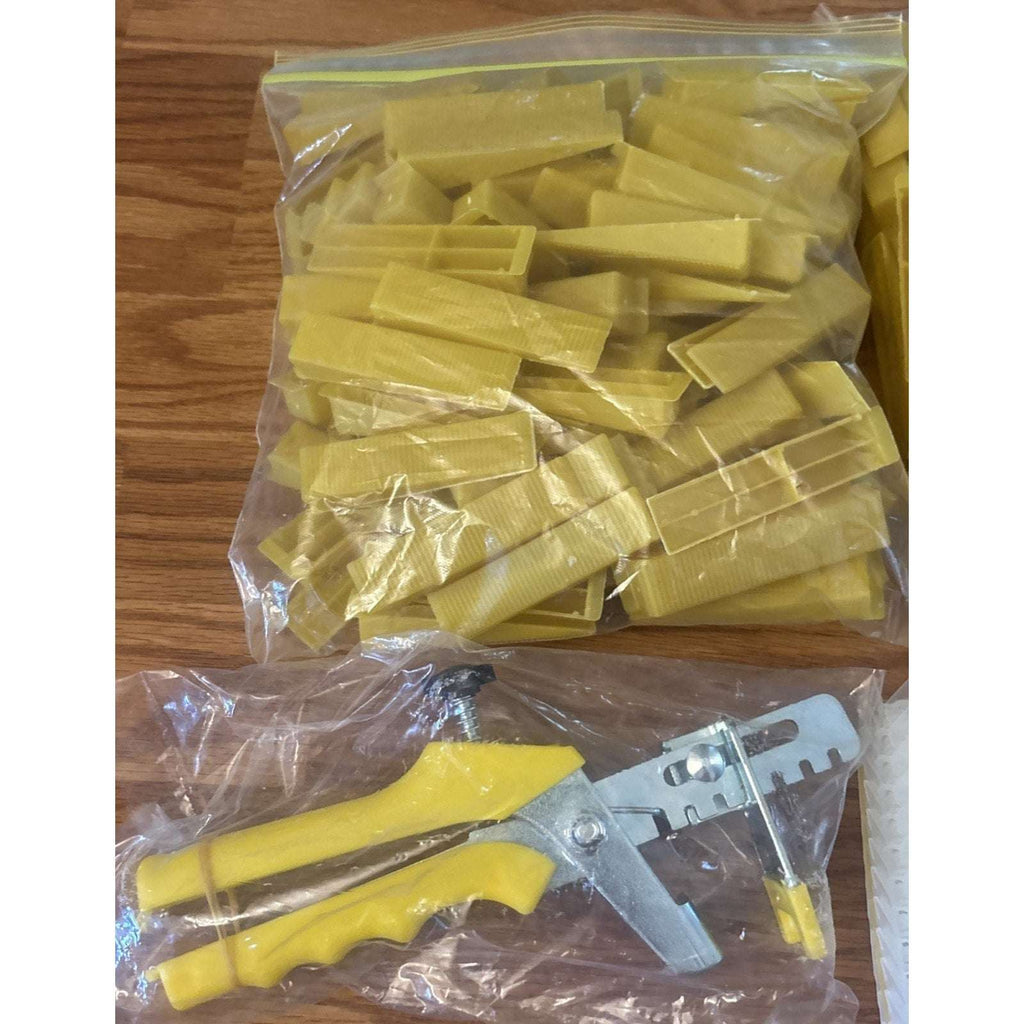 800 Pcs DGSL 1/8" Tile Leveling System with Tile Pliers - 600 Spacers 200 Wedges