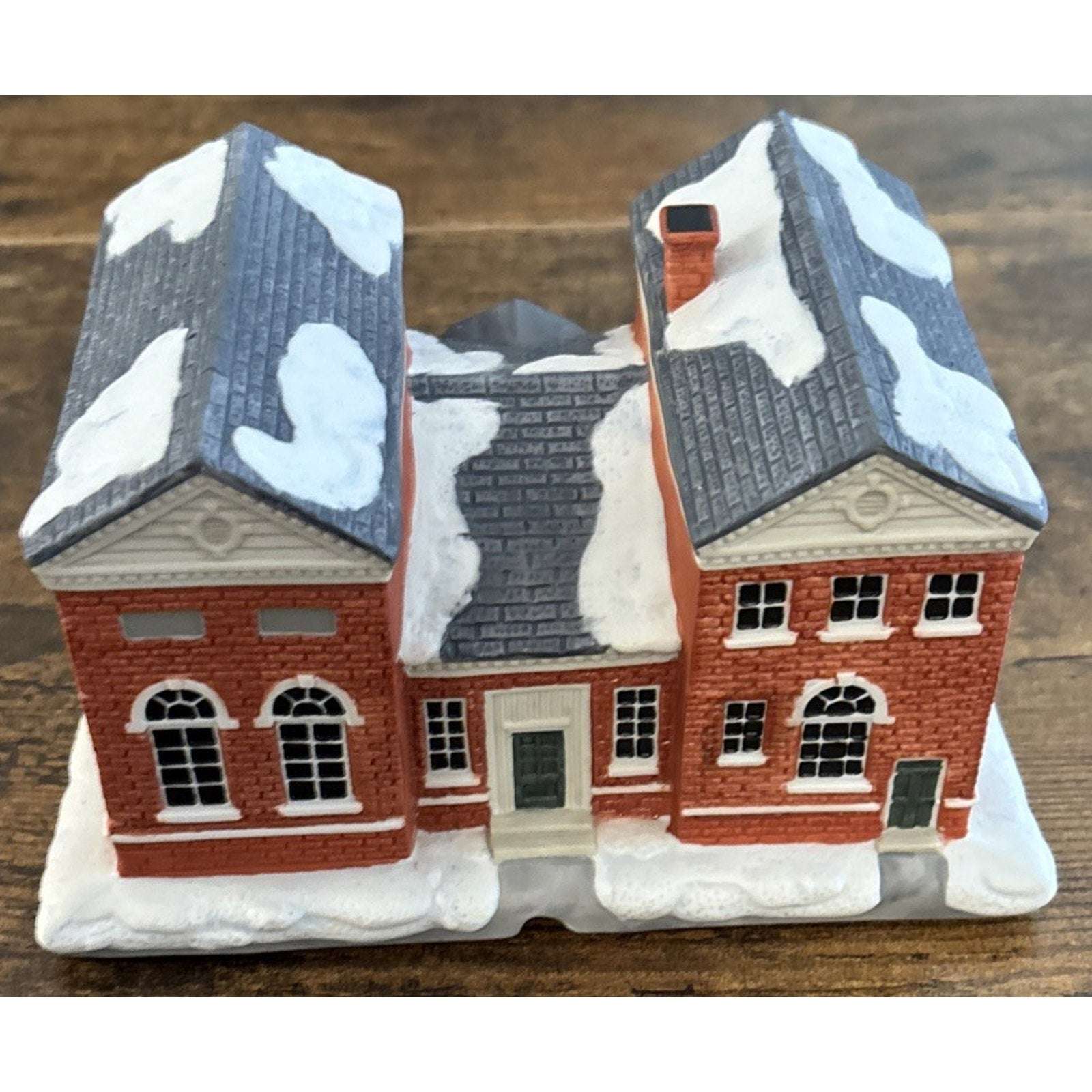 Hawthorne Rockwell's Christmas in Stockbridge "The Library" 3303 B w/ Light Kit