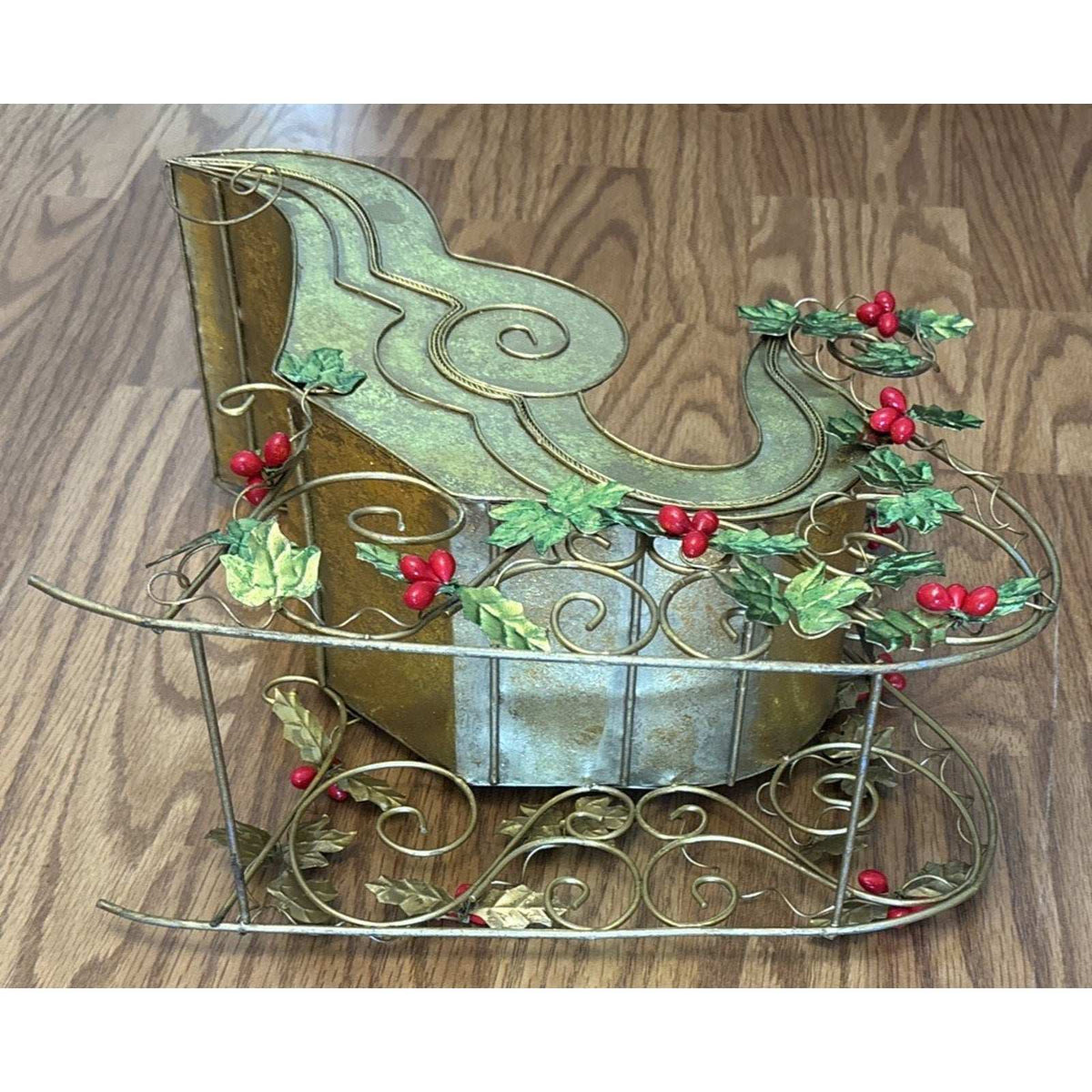 Vtg Metal Gold Sleigh Christmas Decoration Centerpiece 5 Taper Candle Holder