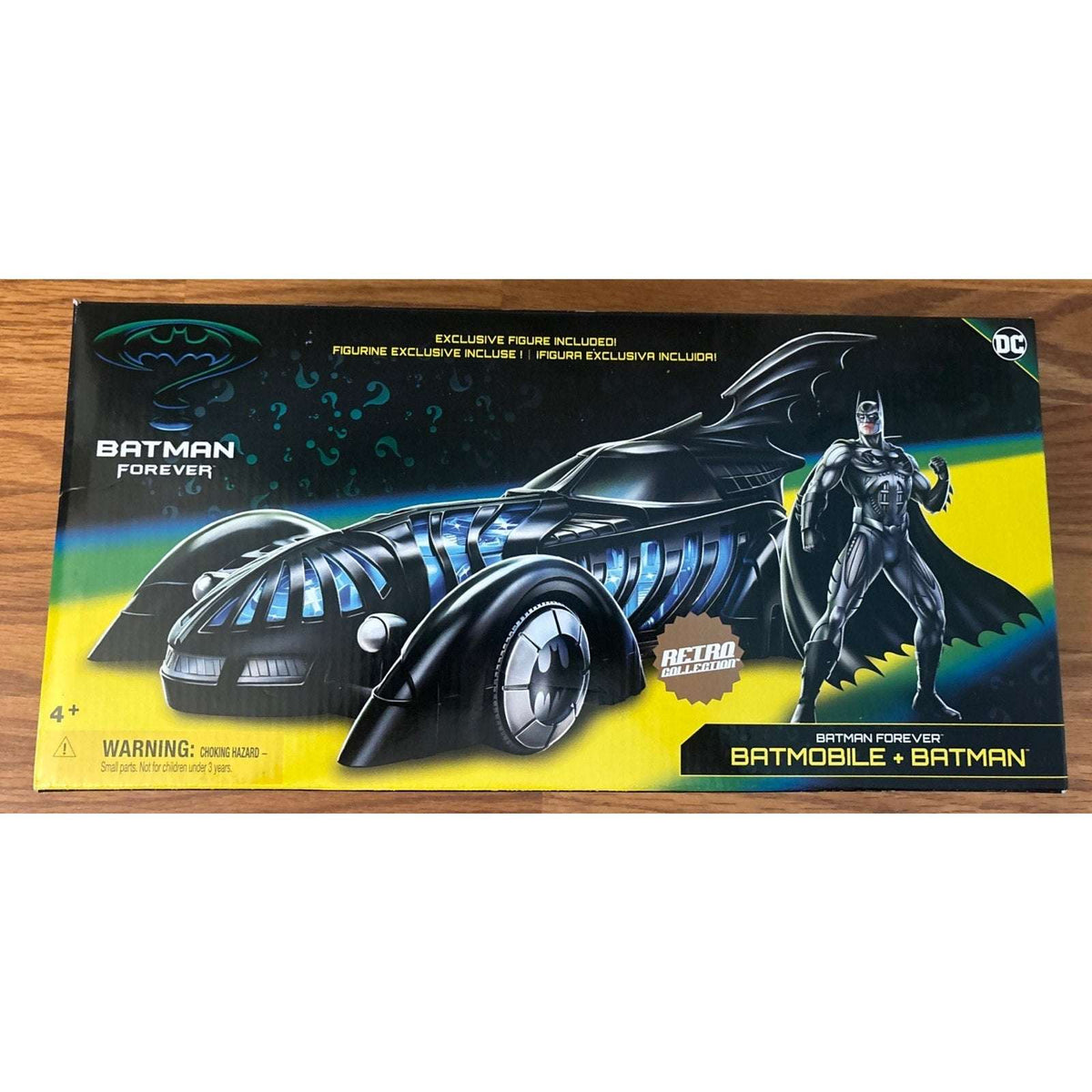 DC Comics Batman Forever Retro Collection Batmobile + Action Figure Spin Master
