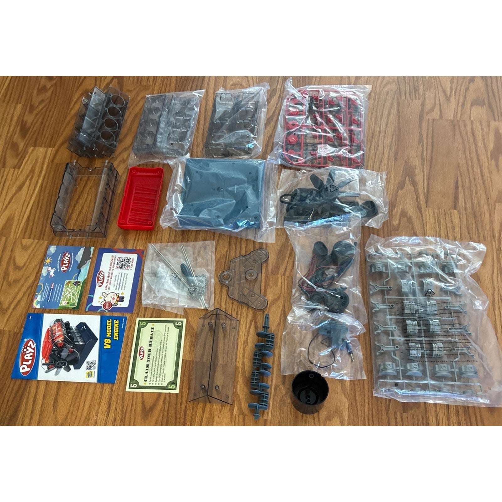 Playz STEM V8 Combustion Engine Model Kit That Runs - Build Your Own - 270Pcs