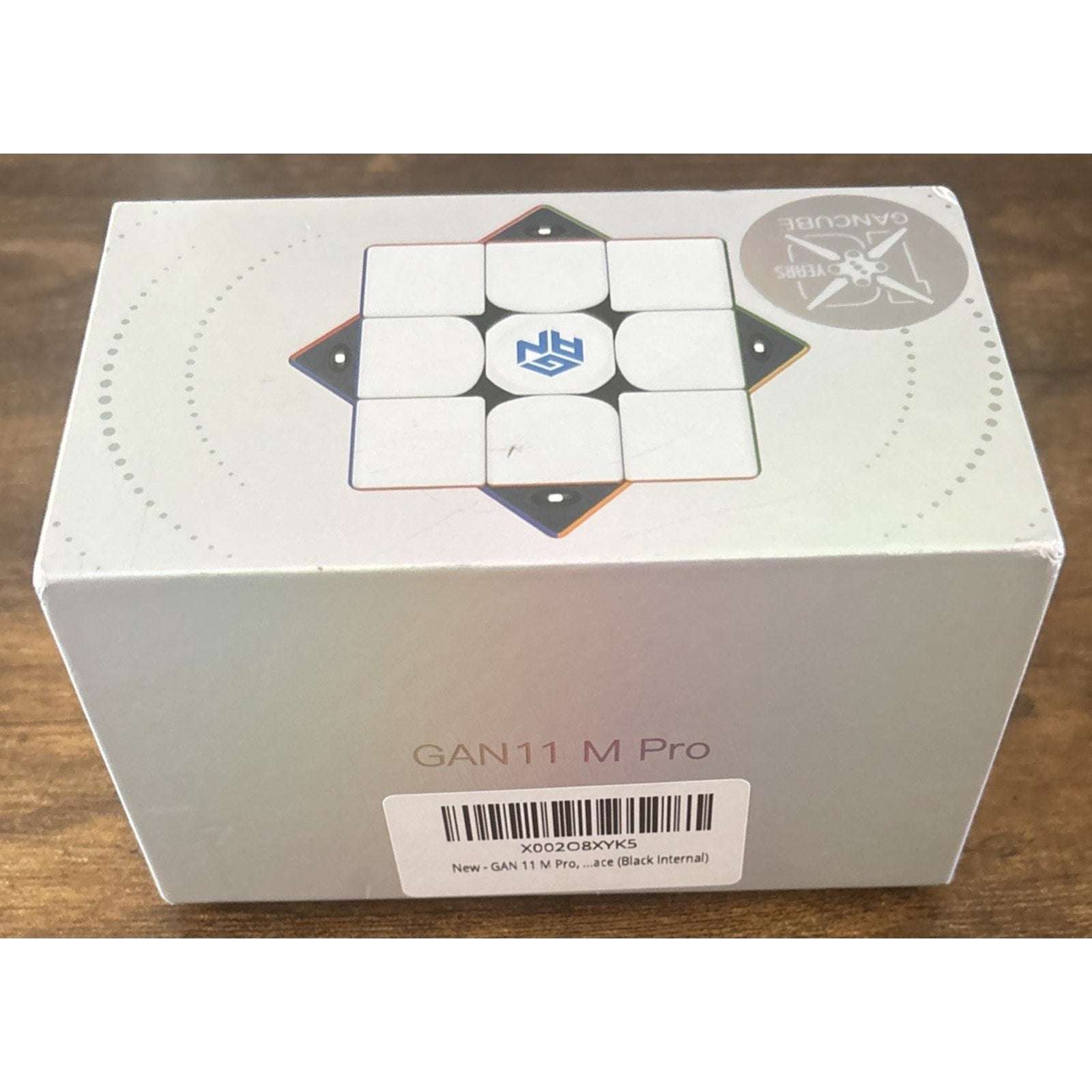 GAN 11 M Pro 3X3 Rubik's Cube/Twist Puzzle Complete With Case & Felt Carry Bag