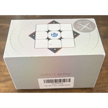 GAN 11 M Pro 3X3 Rubik's Cube/Twist Puzzle Complete With Case & Felt Carry Bag