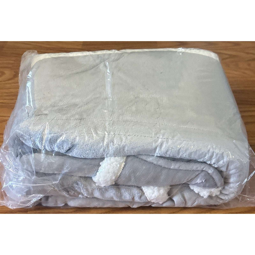 Wearable Sherpa & Velvet Heated Blanket with Hood & Pockets 6 Heat Levels, Timer