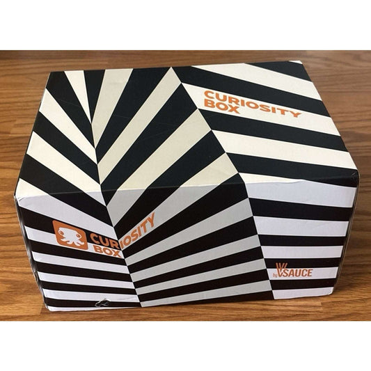 Curiosity Box by VSauce - Limited Edition - T-Shirt Size M Medium