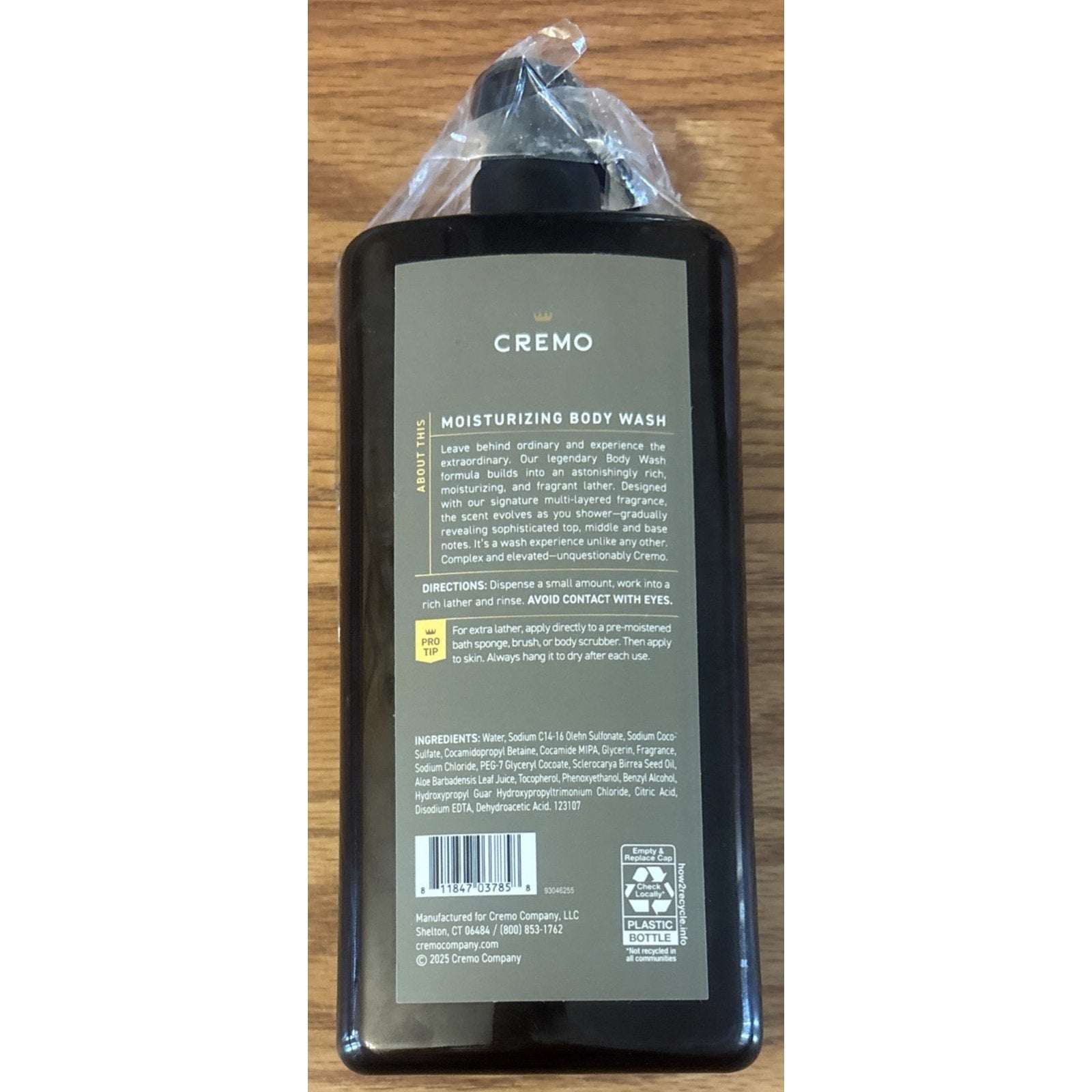 Cremo Vintage Suede Smooth & Amber Moisturizing Body Wash for Men, 32 FL Oz