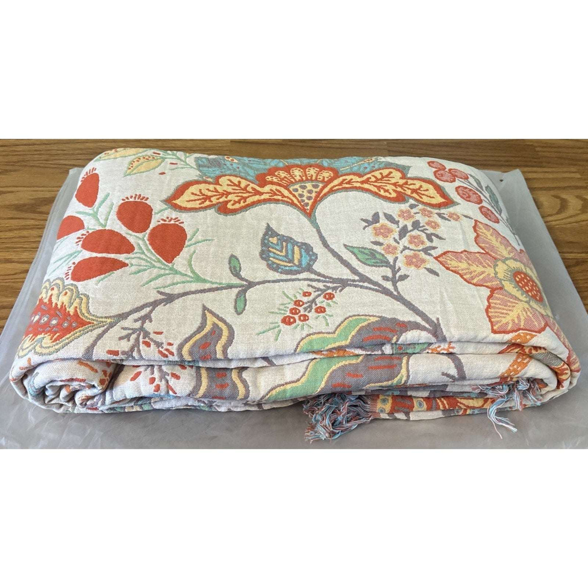 Casa & Beyond Cotton Floral Boho Reversible Blanket 91" x 98" + 4 Pillow Shams