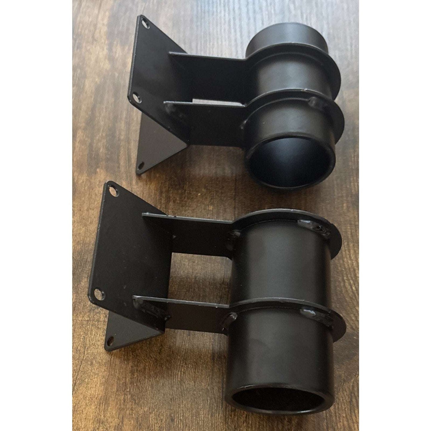 2Pc Steel Patio Umbrella Holder Corner Deck Mount Outdoor Umbrella Clamp Bracket