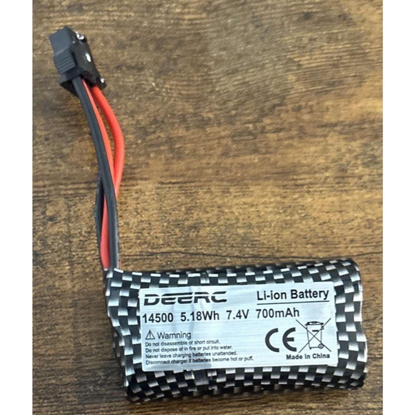 DEERC 2.4G RC Sink-Proof High Speed Racing Boat w/ LED Lights & Shark Graffiti