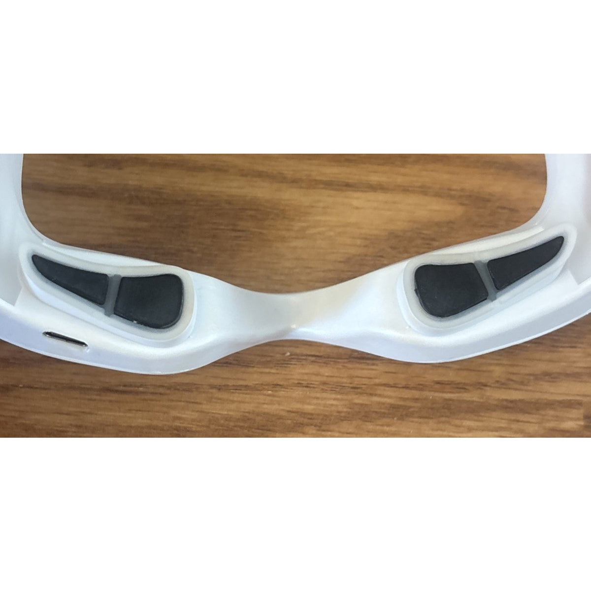 PDTVERA Red LED 4D 650nm Under-Eye Red Light Therapy Glasses NL-2212 - NOB