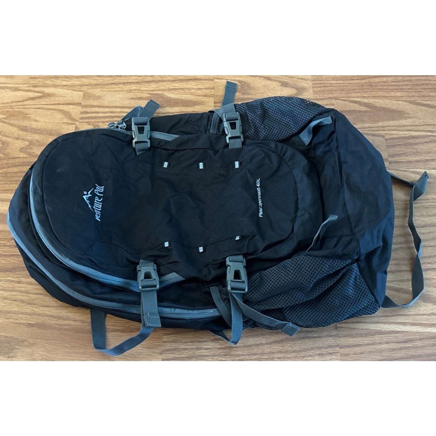 HIKING BACKPACK Lightweight Travel Daypack Black 40L VENTURE PAL Field Operation