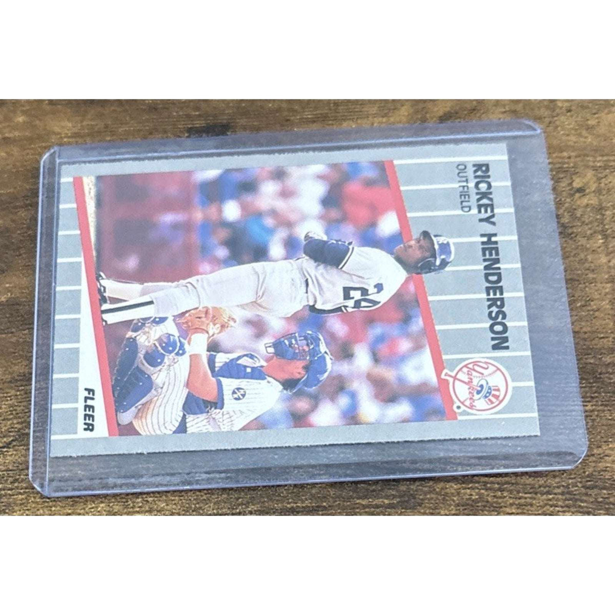 1989 FLEER #254 RICKEY HENDERSON - YANKEES - From Pack to Sleeve - MLB Baseball