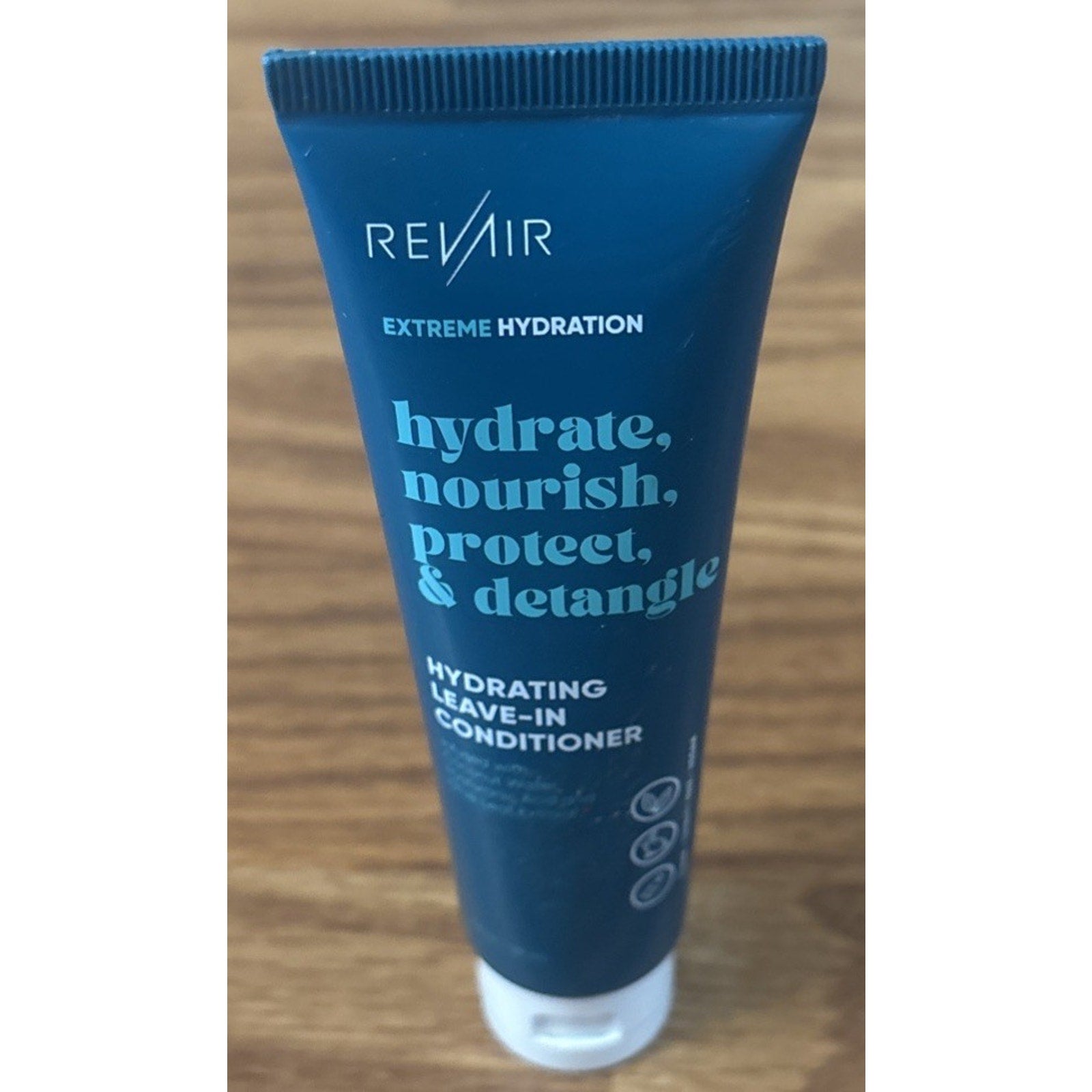 REVAIR Extreme Hydration Leave-In Conditioner 2floz Coconut, Hyaluronic Acid, Ol