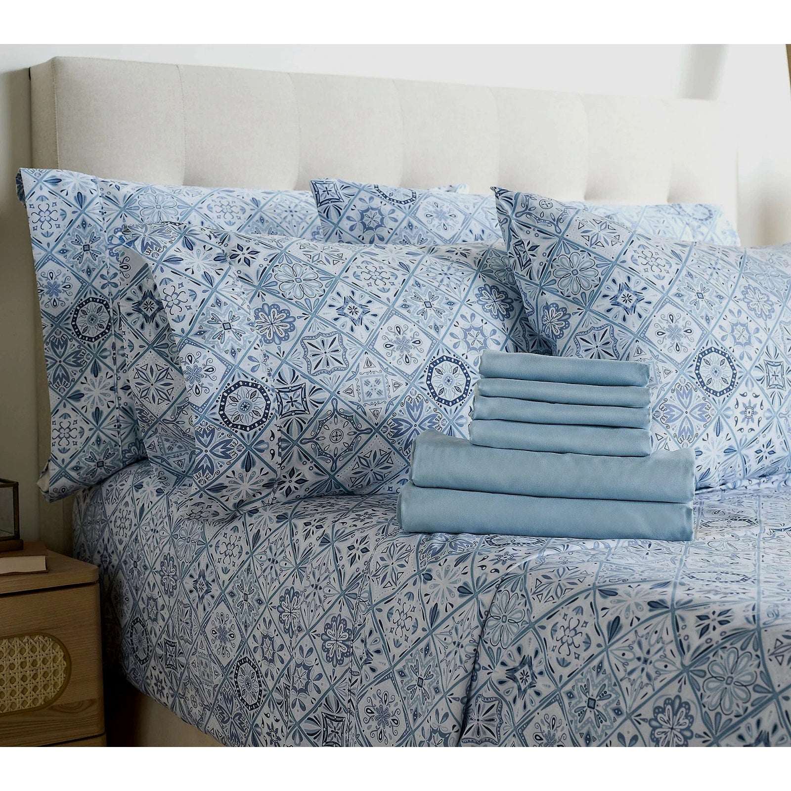 2 Complete Home Reflections Double Brushed Queen Sheet Sets +Extra Cases - Blue