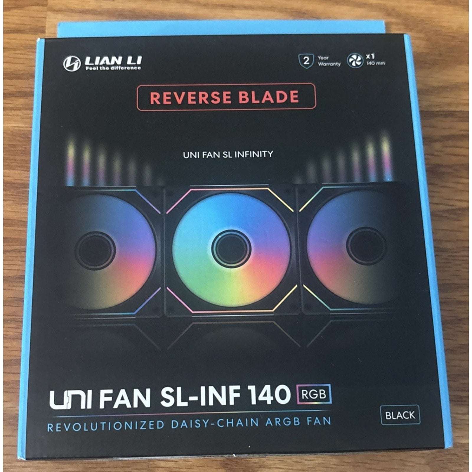 LIAN Li UNI FAN SL-INF 140mm RGB Reverse Blade Case Fan Black Daisy-Chain ARGB