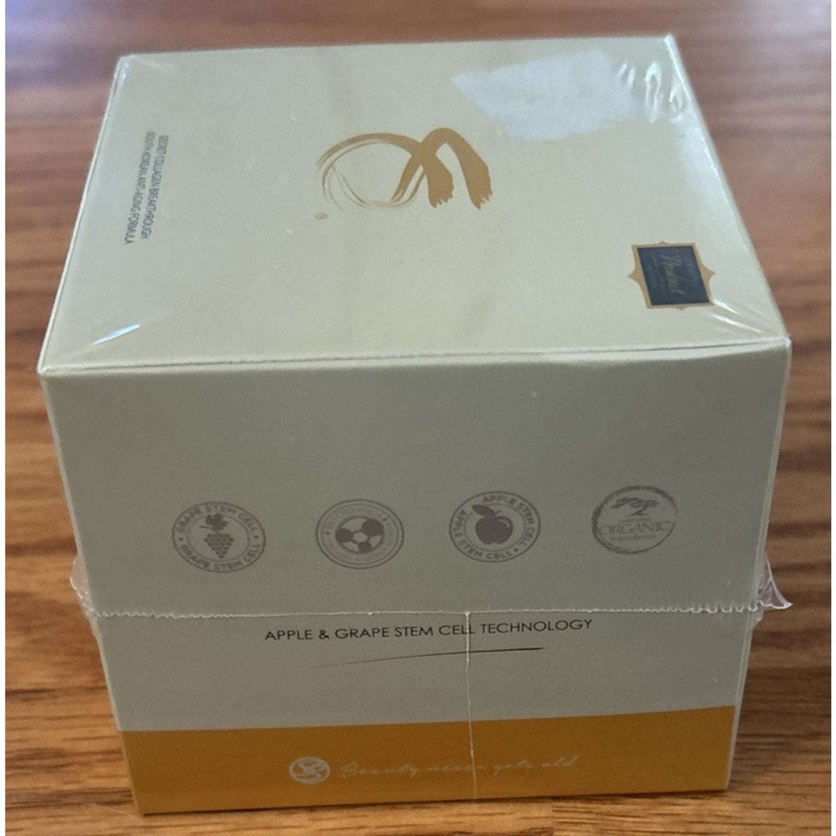 Secret Collagen Age Defying Apple & Grape Stem Cell Radiant Renewal Facial Peel