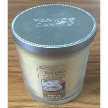 Yankee Candle Vanilla Cupcake 7oz Single Wick Tumbler Candle - Unlit, New
